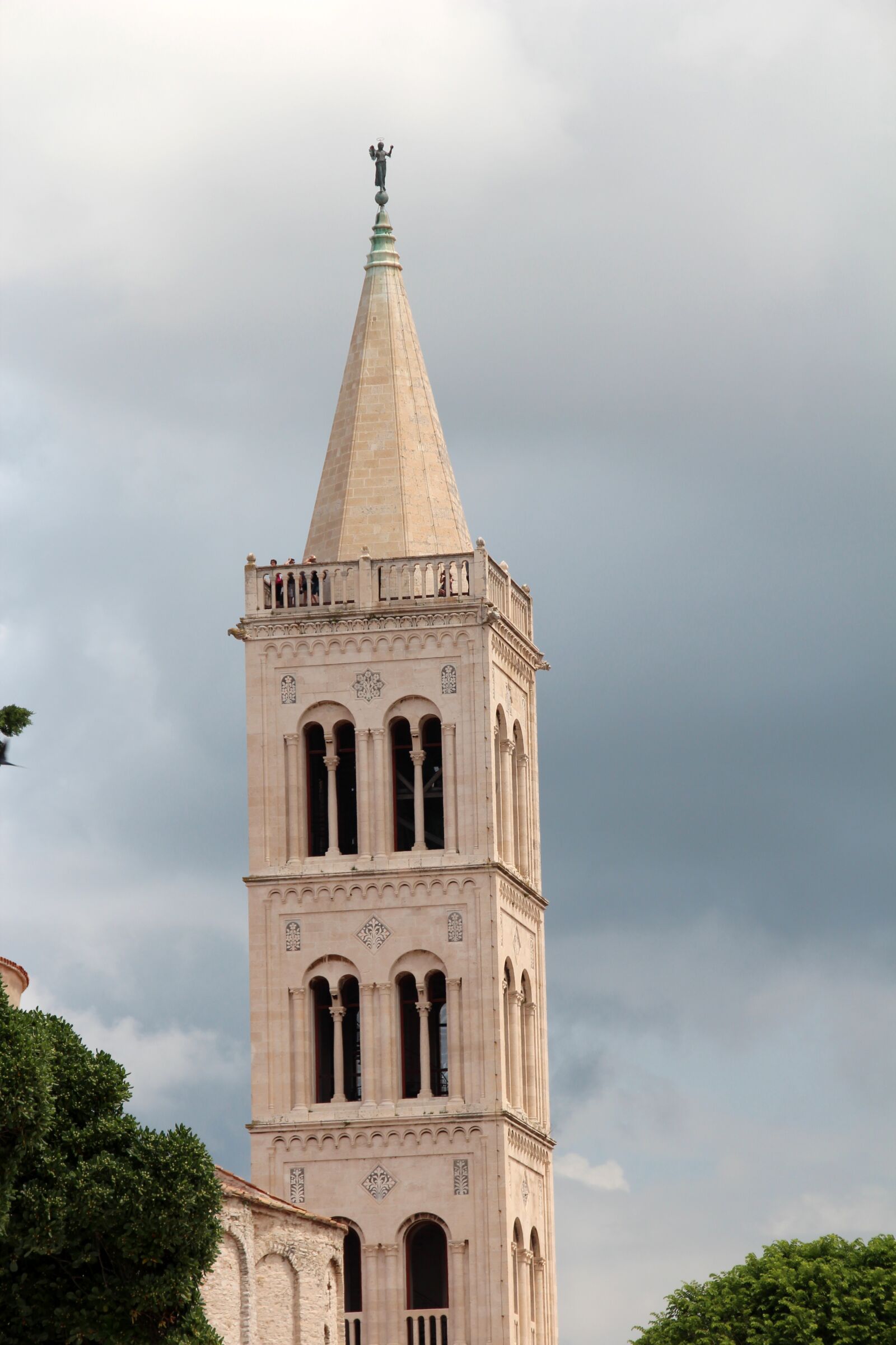 Canon EOS 600D (Rebel EOS T3i / EOS Kiss X5) sample photo. Split, croatia, church photography
