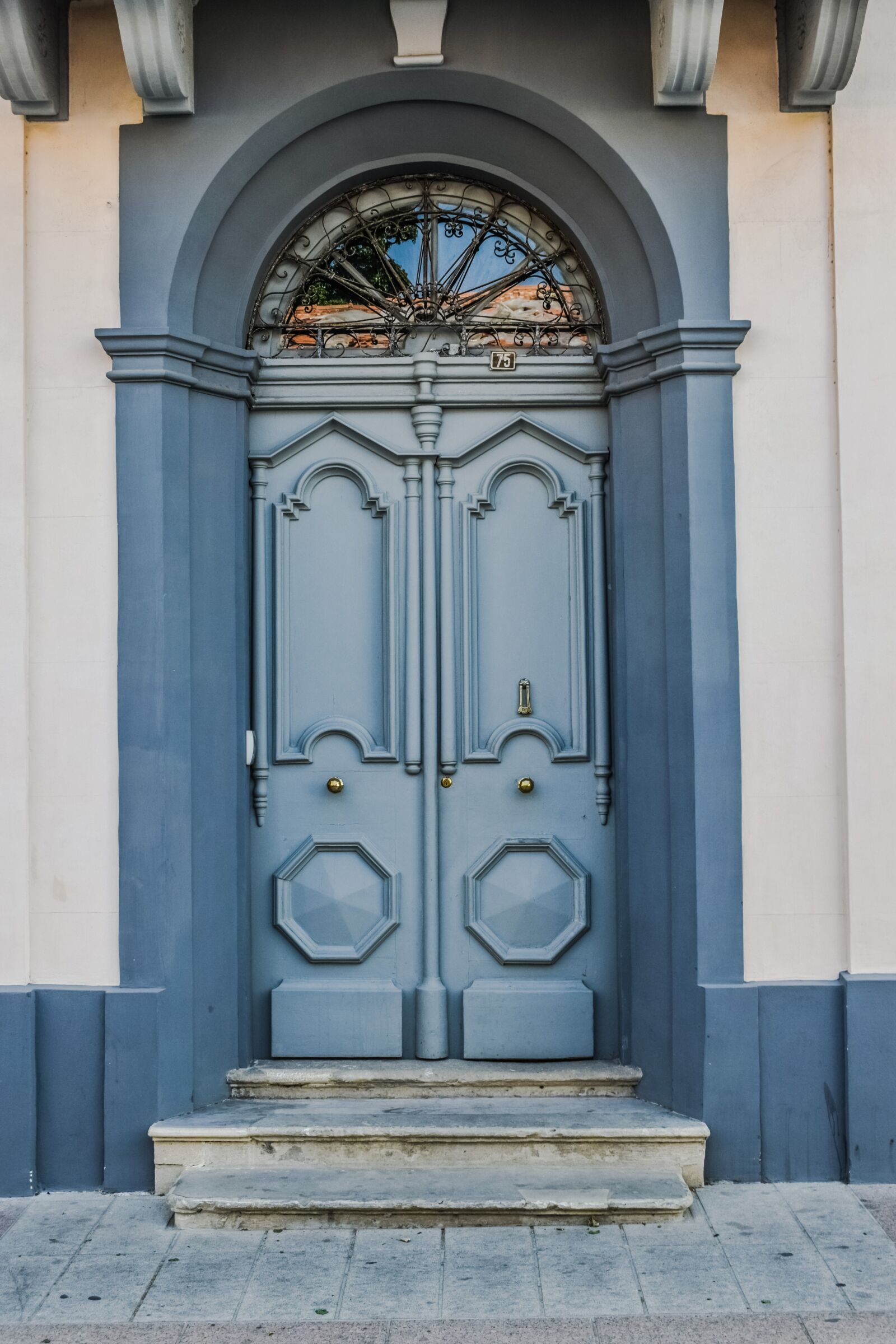 Nikon D3300 sample photo. Old house, door, architecture photography