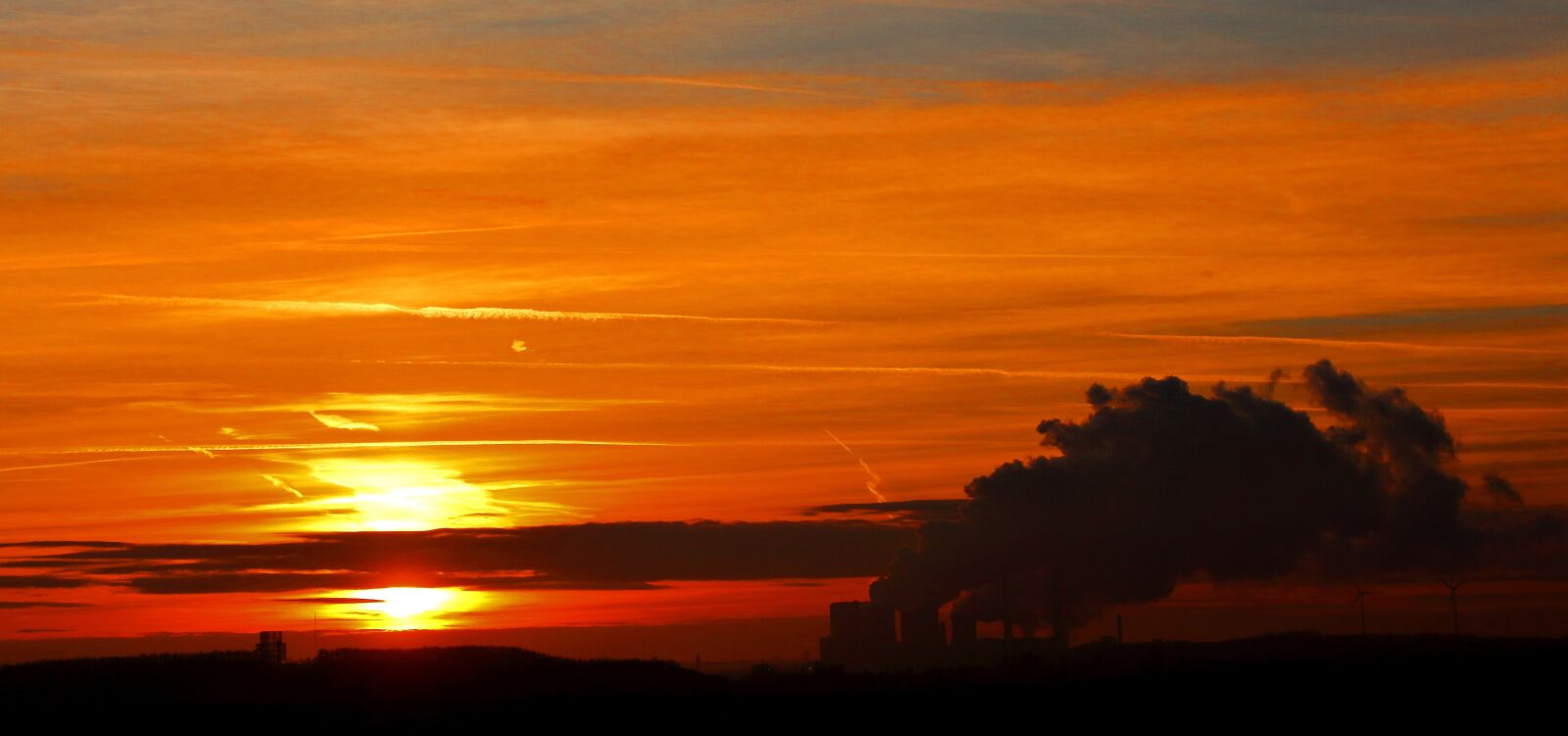 Canon EOS 700D (EOS Rebel T5i / EOS Kiss X7i) sample photo. Sunset, orange, sky photography