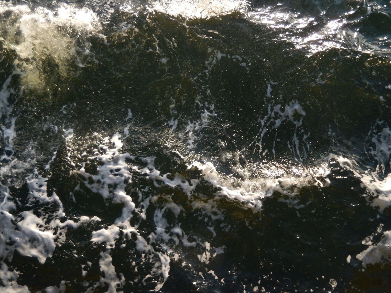 Nikon COOLPIX S9400 sample photo. Sea, ocean, water photography