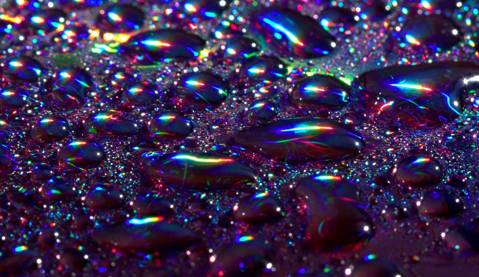 Canon EF-S 60mm F2.8 Macro USM sample photo. Drops, water, macro photography