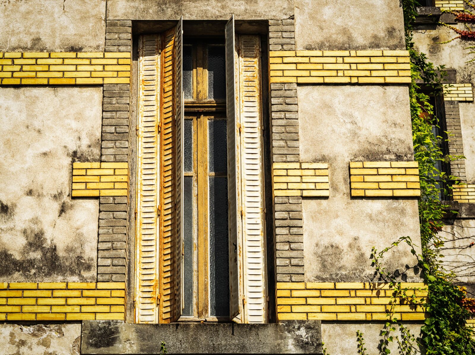 Nikon D3300 sample photo. Window, house, lost places photography