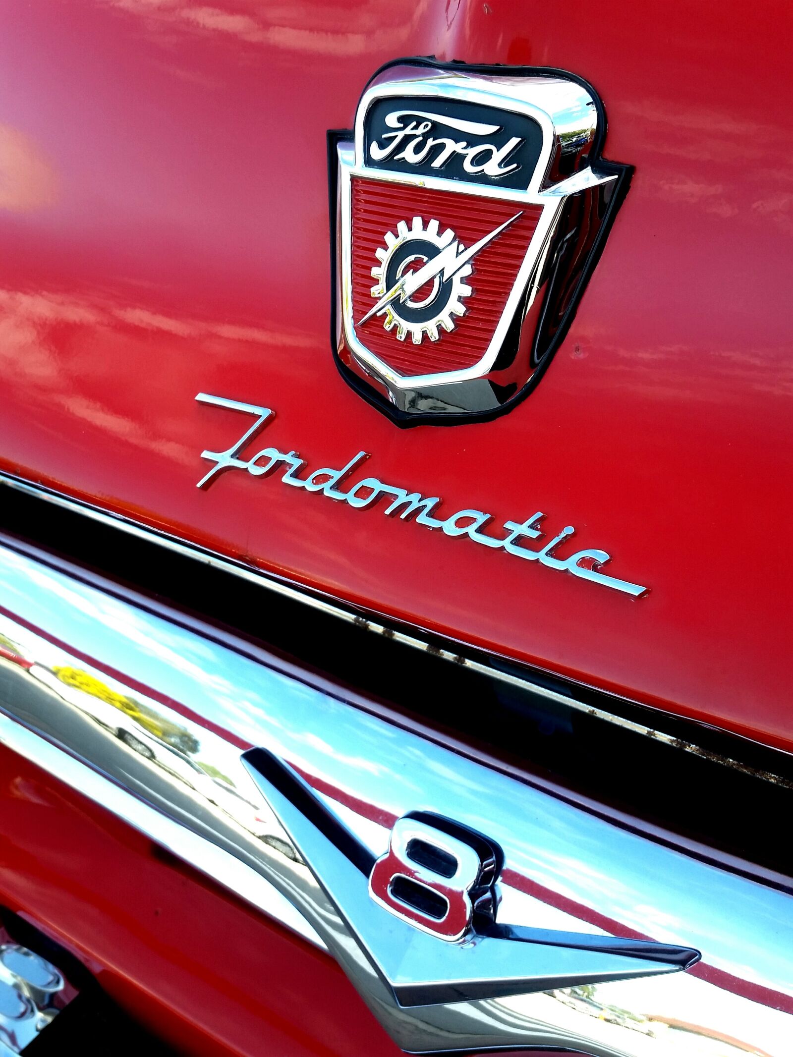 Samsung Galaxy S5 sample photo. Classic car, vehicle, red photography