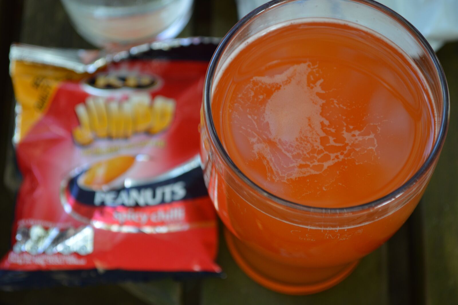 Nikon D3200 sample photo. Cider, pub, peanuts photography