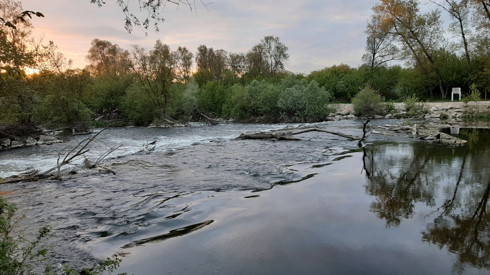 Samsung Galaxy A50 sample photo. River, nature, trees photography