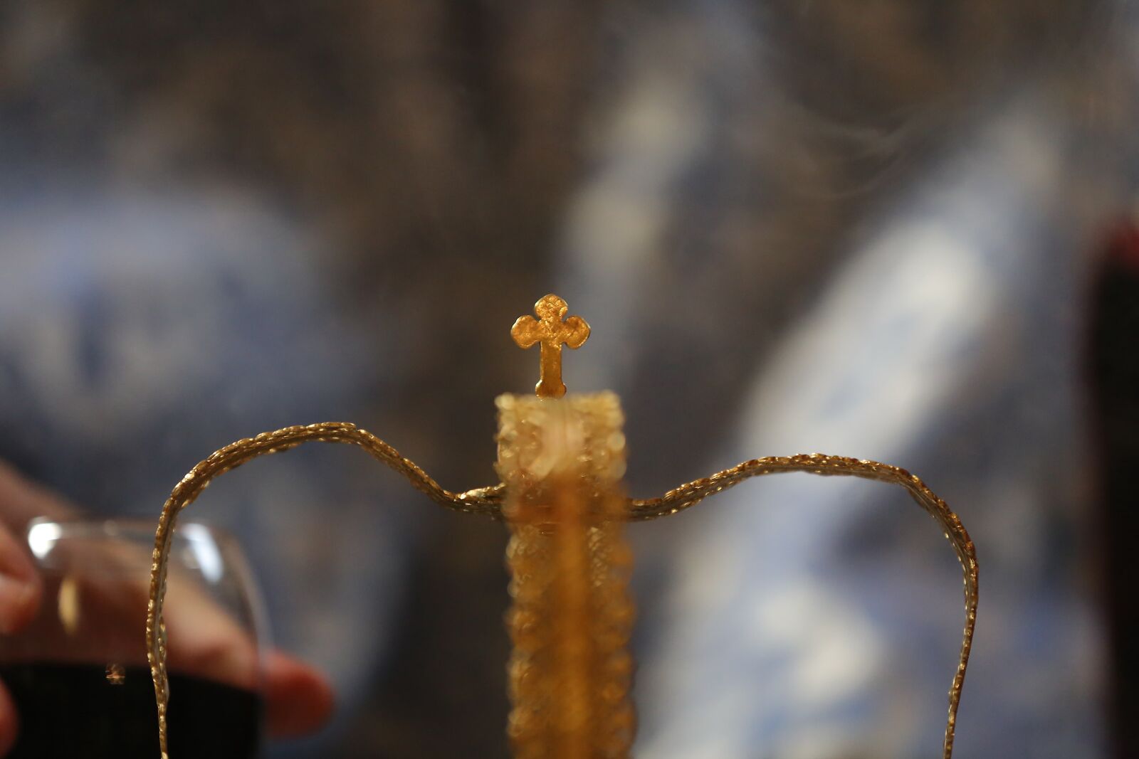 Canon EOS 6D sample photo. Gold, crown, coronation, religion photography