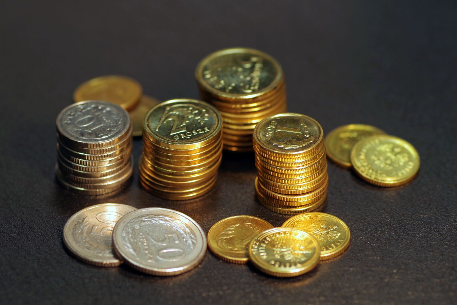 Pentax K-S2 sample photo. Money, coins, buck photography