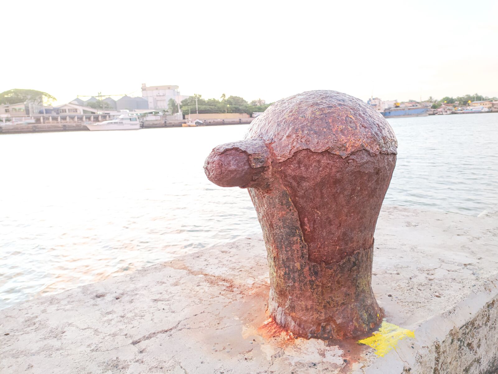 Xiaomi Redmi Note 8 sample photo. Bollard, capstan, port photography