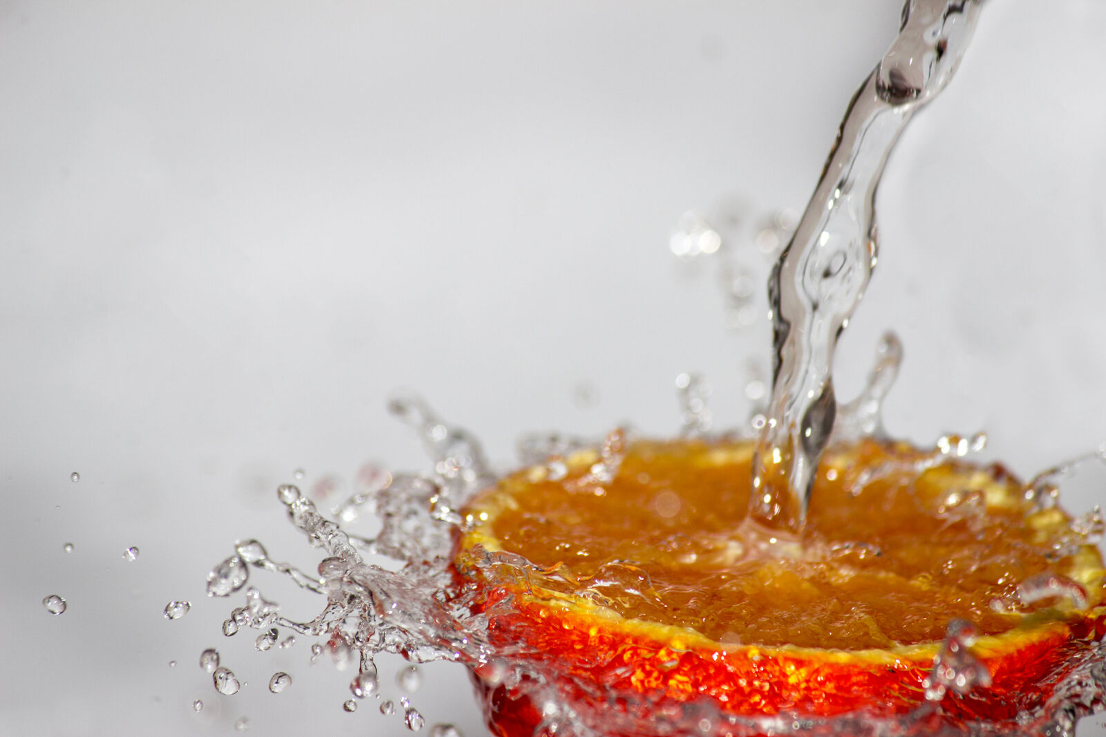 Canon EF-S 55-250mm F4-5.6 IS II sample photo. Water, fruits, colorful, colourful photography