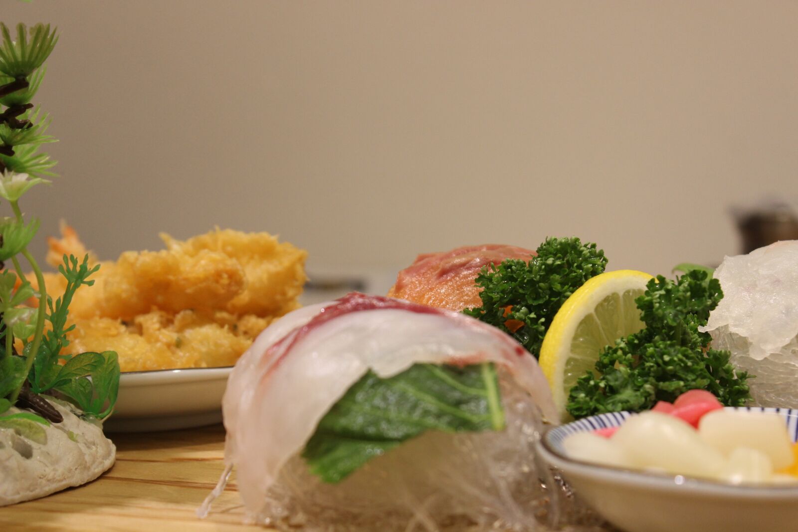 Canon EOS 600D (Rebel EOS T3i / EOS Kiss X5) sample photo. Sushi, lol, time photography