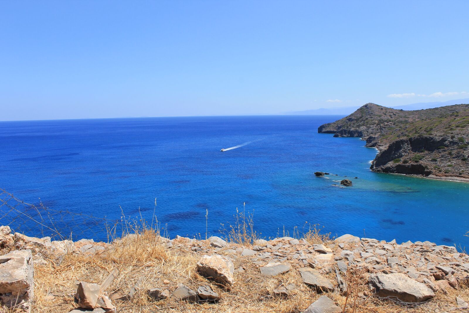 Canon EOS 1100D (EOS Rebel T3 / EOS Kiss X50) sample photo. Greece, sea, stones photography