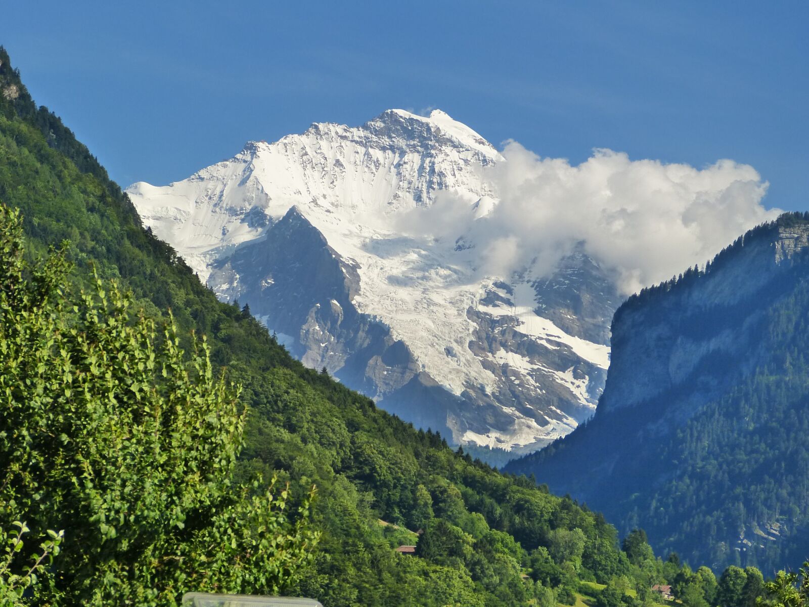 Panasonic Lumix DMC-FZ150 sample photo. Virgin, vision, bernese oberland photography