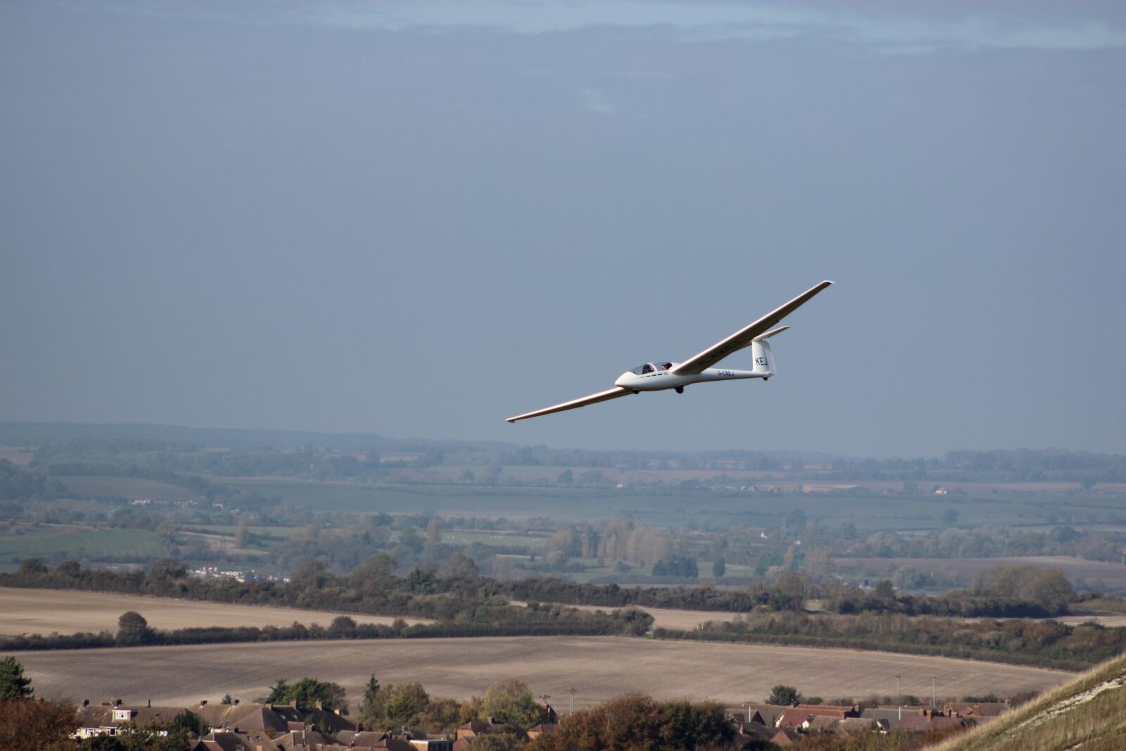 Canon EOS 600D (Rebel EOS T3i / EOS Kiss X5) sample photo. Glider, dunstable downs, flight photography