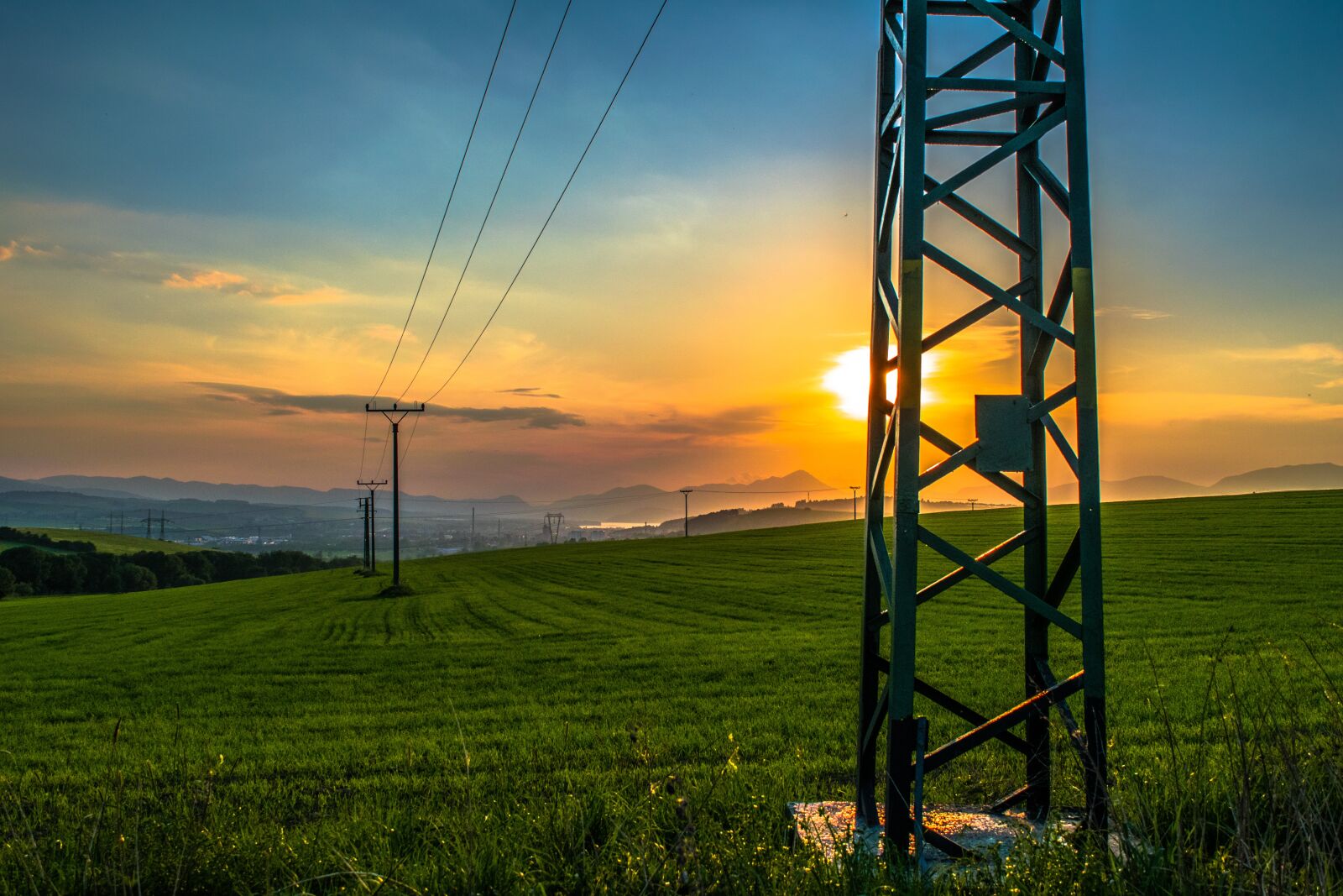 Nikon D3300 sample photo. Column, meadow, city photography