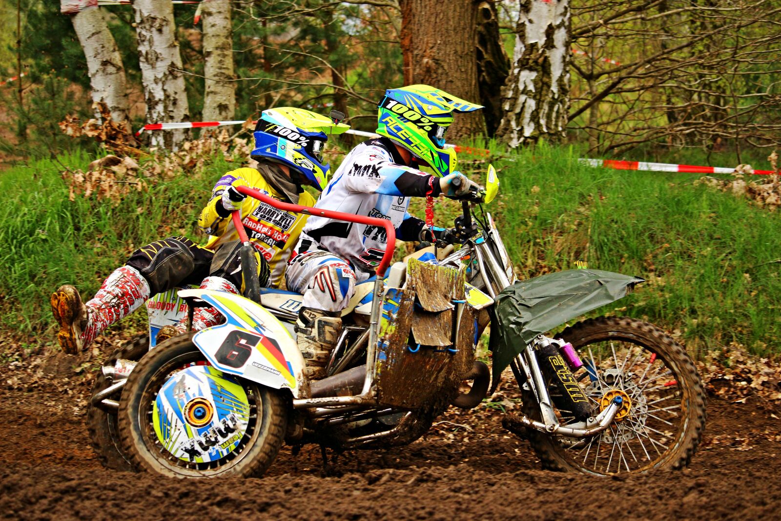 Canon EOS 100D (EOS Rebel SL1 / EOS Kiss X7) sample photo. Sidecar, enduro, motocross photography