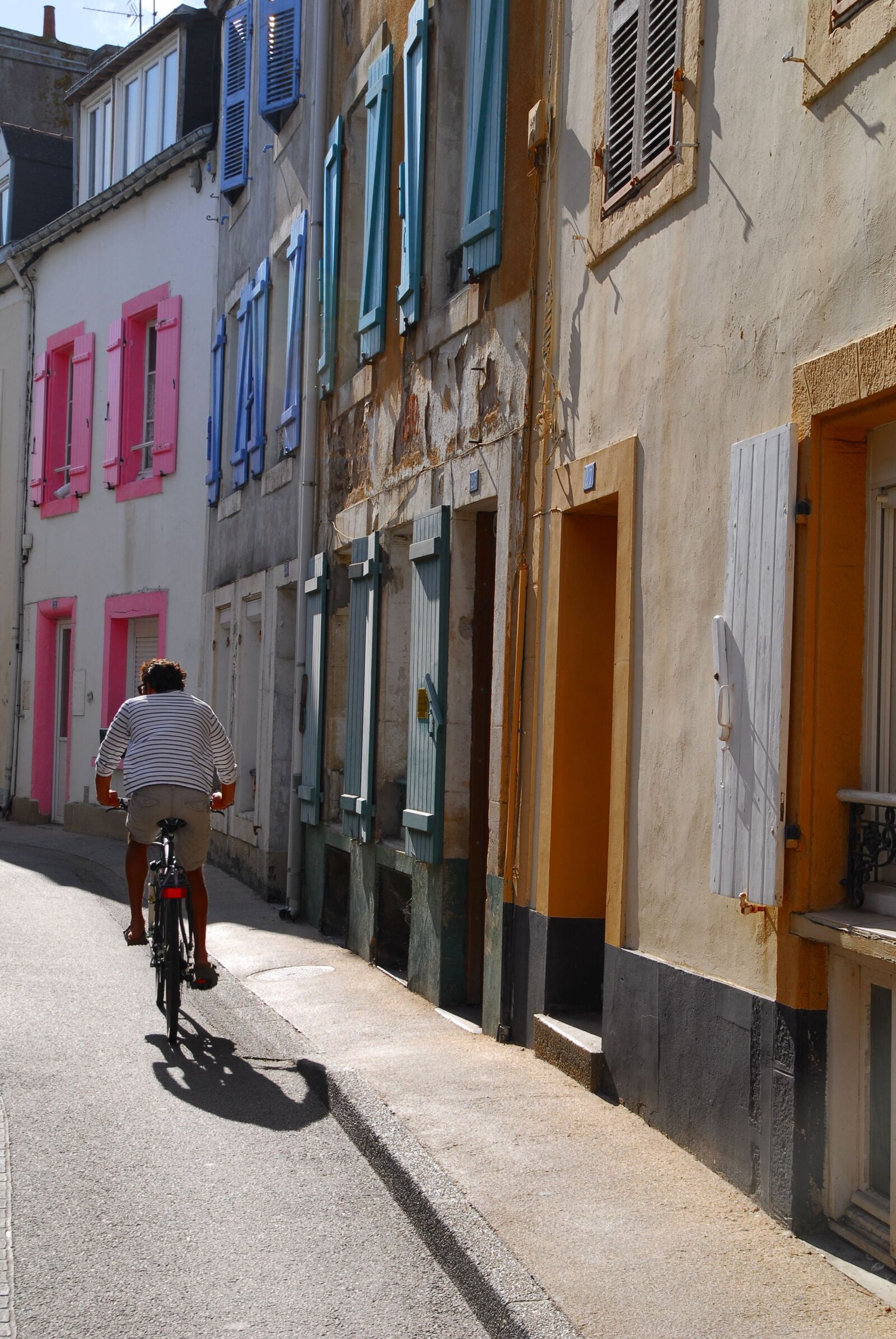 Nikon D200 sample photo. Brittany, bike, man photography