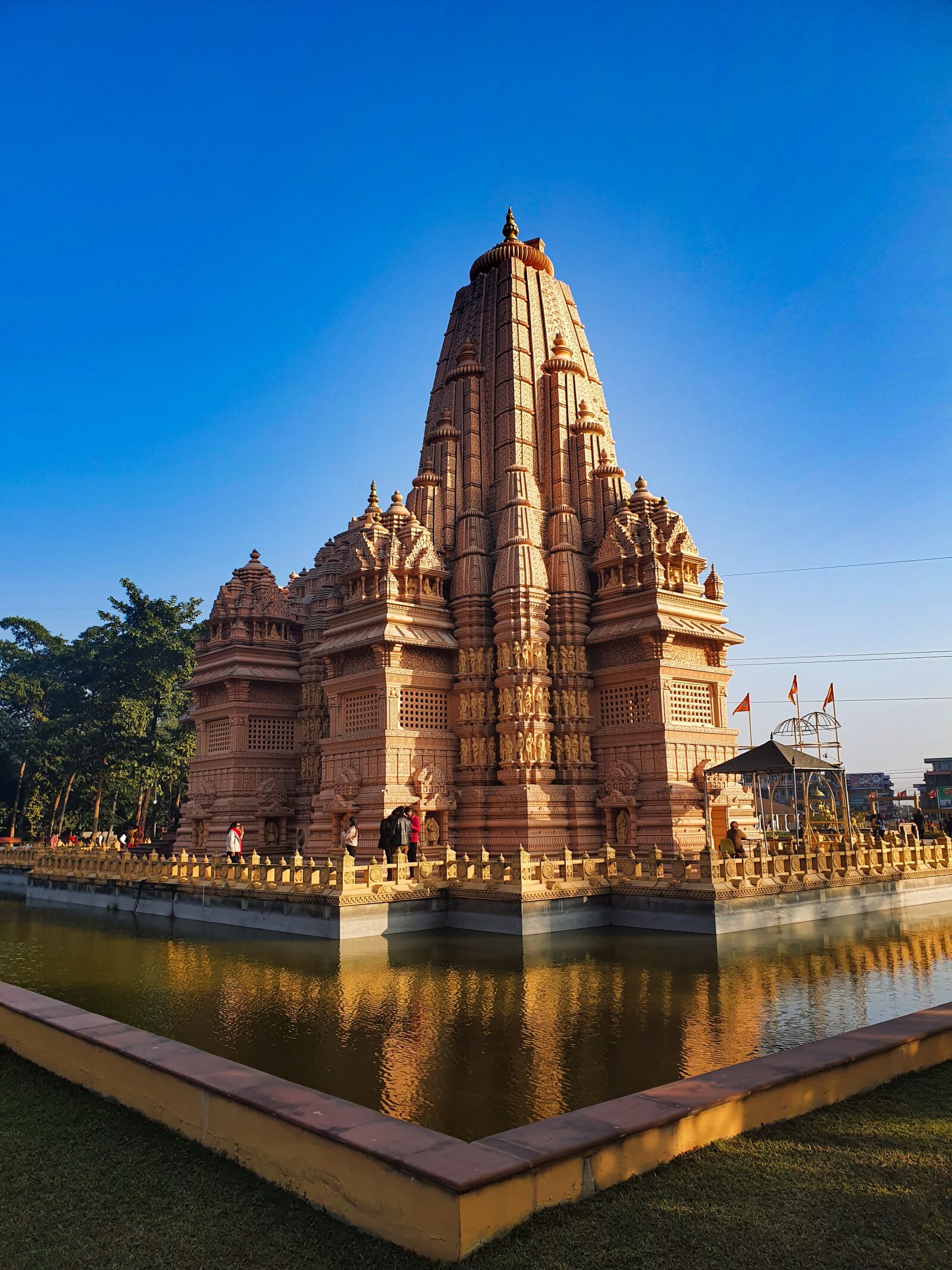 Samsung Galaxy S10 sample photo. Cg temple, nepal, tourism photography