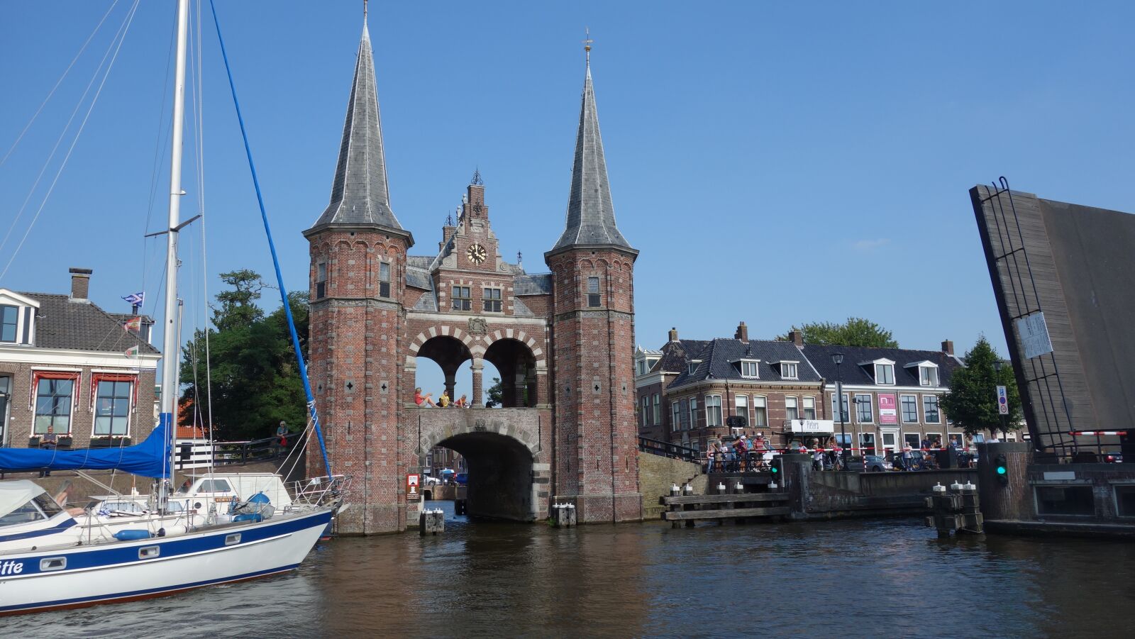 Sony Cyber-shot DSC-RX100 sample photo. Sneek, watergate, water tower photography