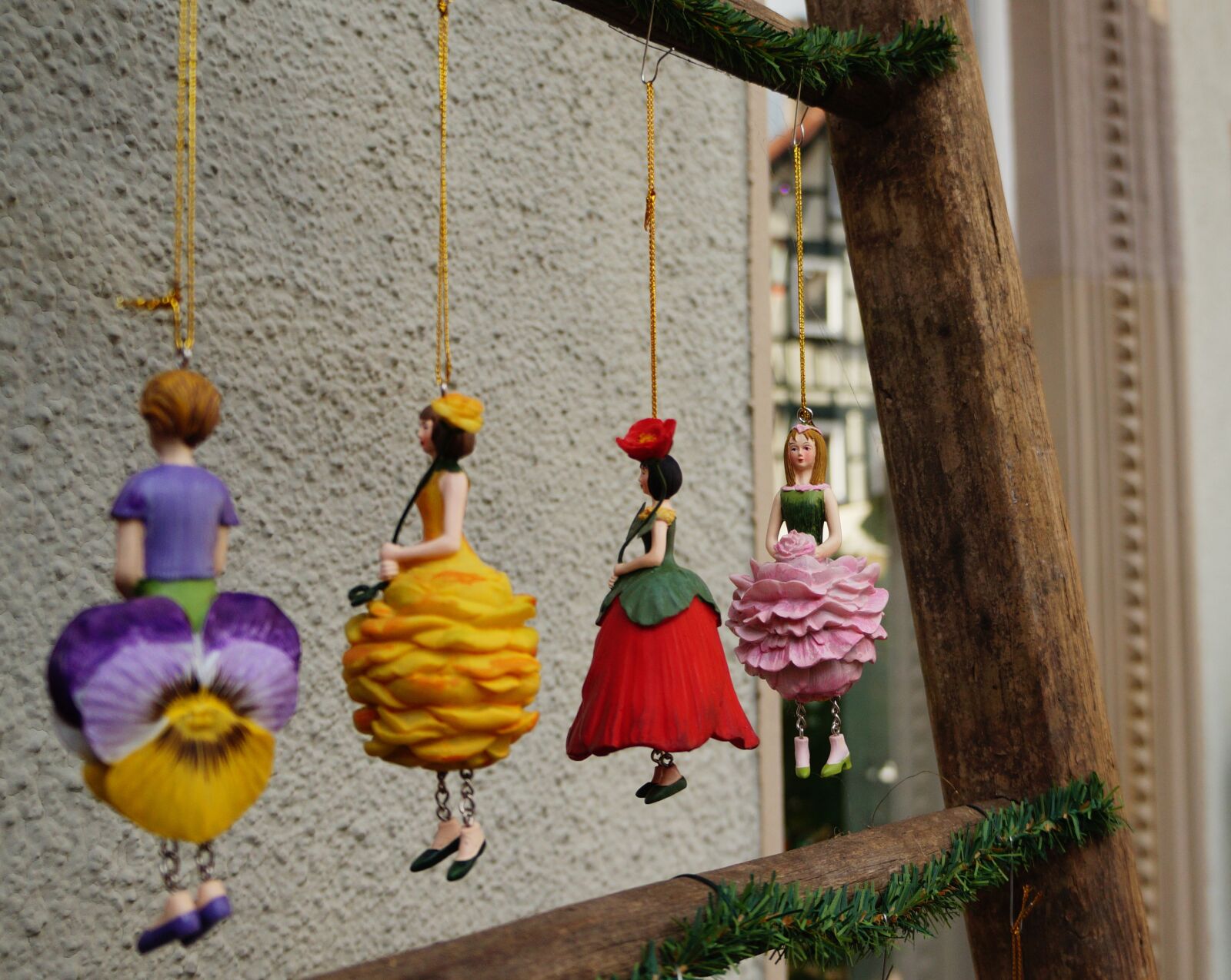 Sony Alpha a3000 + Sony E 18-55mm F3.5-5.6 OSS sample photo. Dolls, ceramics, toy photography