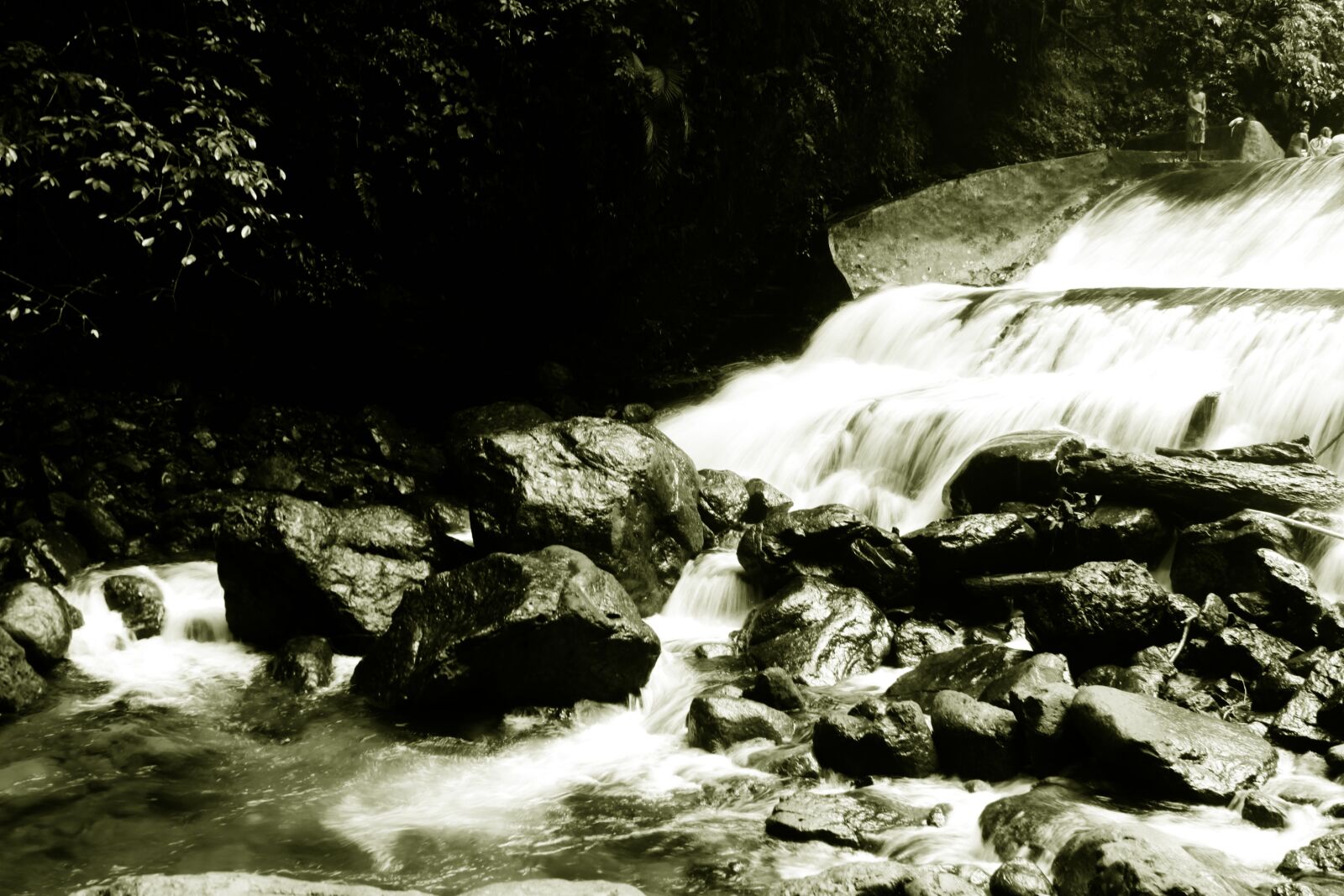 Canon EOS 500D (EOS Rebel T1i / EOS Kiss X3) sample photo. Water, waterfall, river photography