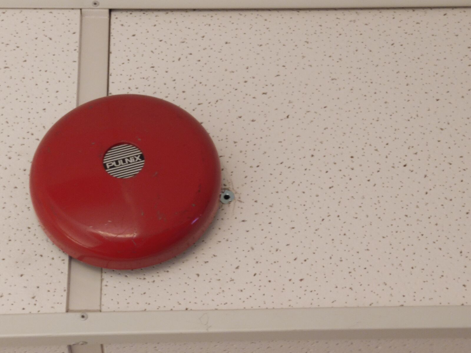 Xiaomi MI 9 sample photo. Fire alarm, alarm, fire photography
