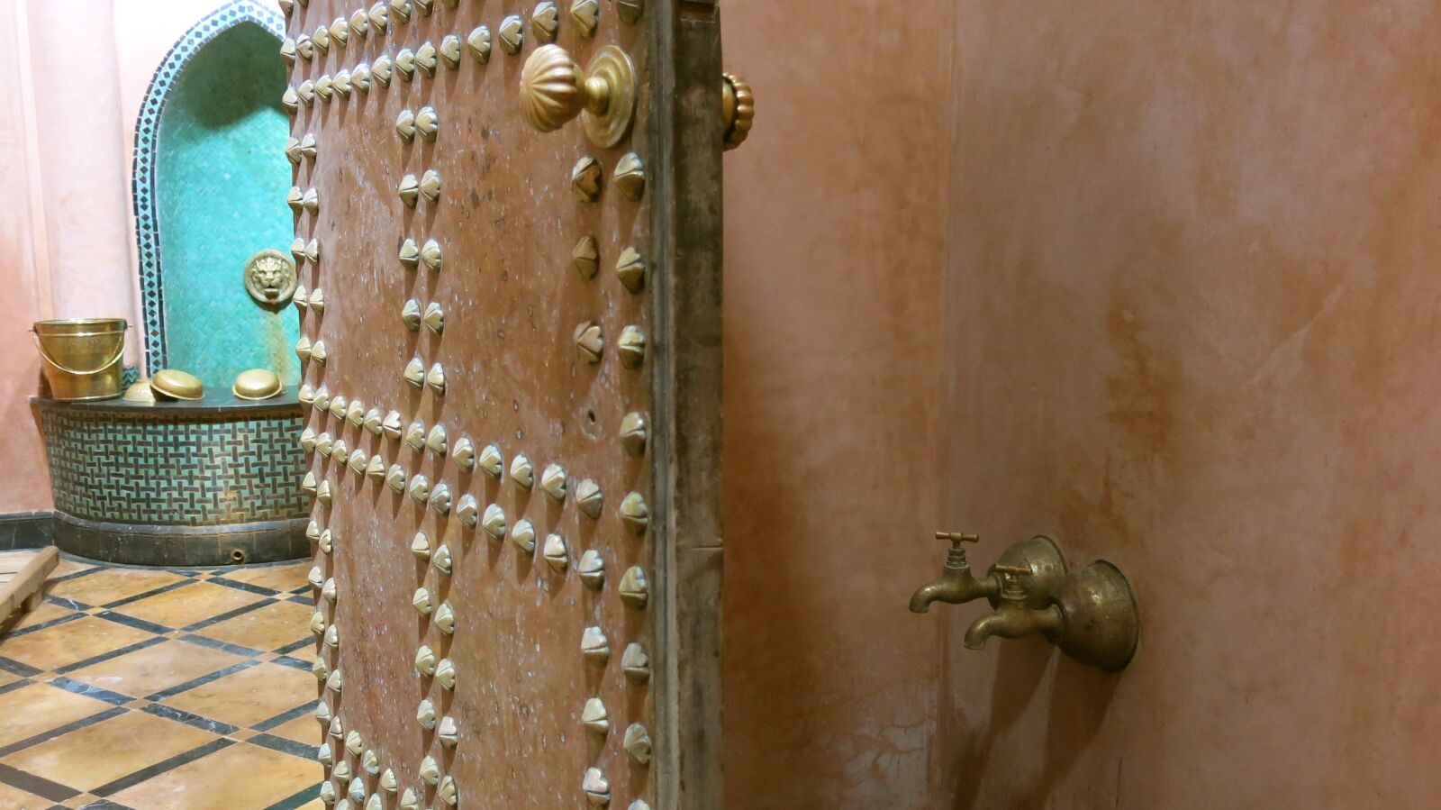 Canon PowerShot G15 sample photo. Hammam, sauna, orient photography