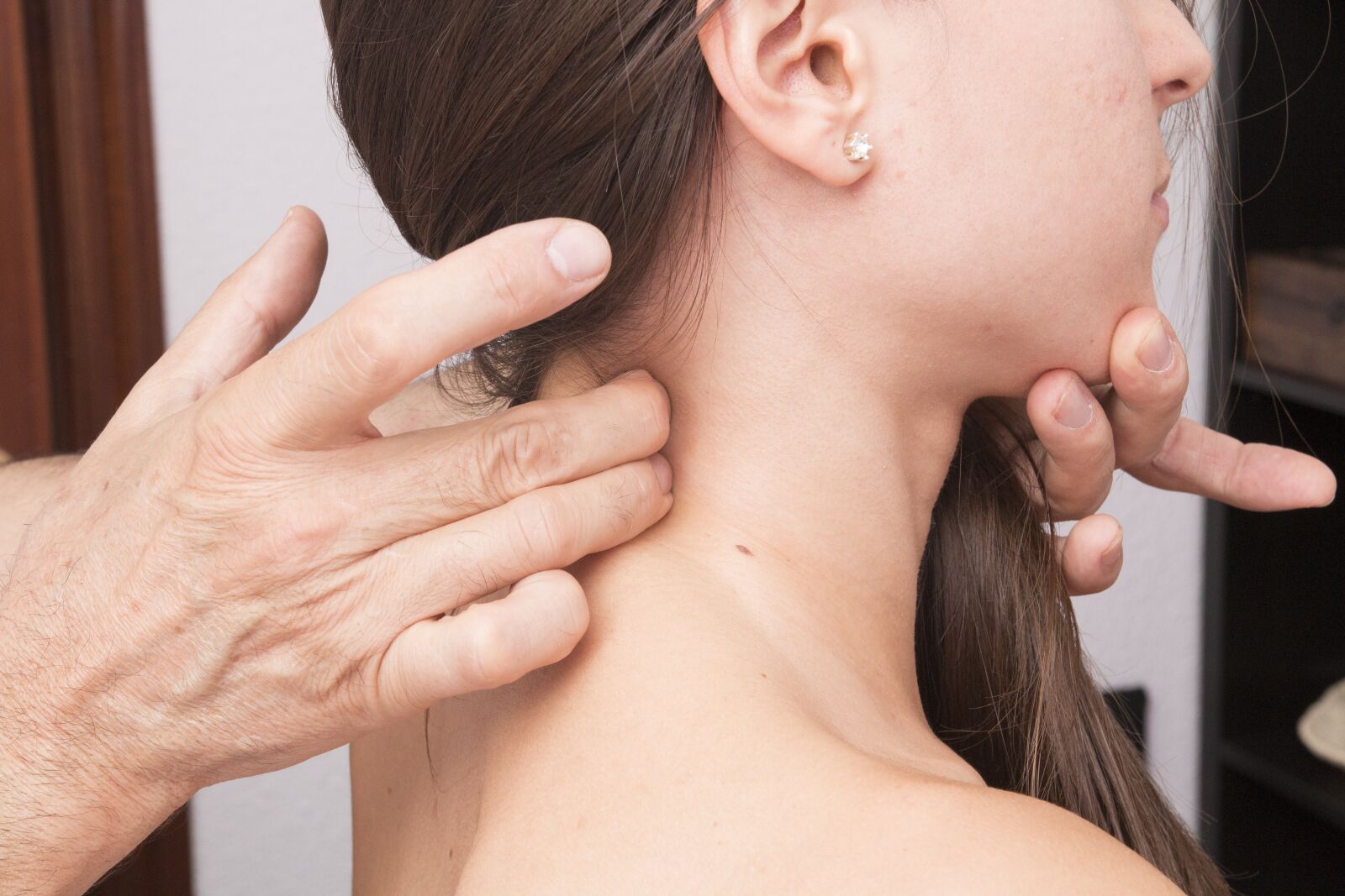 Canon EOS 70D sample photo. Cervical, connective tissue, reflexology photography