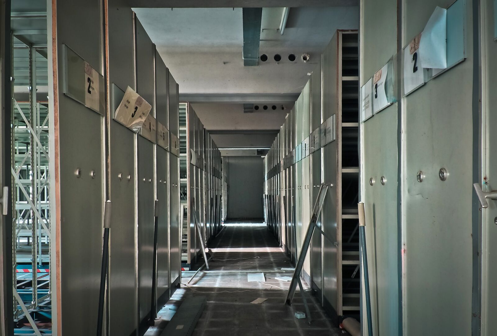 Olympus OM-D E-M10 sample photo. Lost places, office building photography