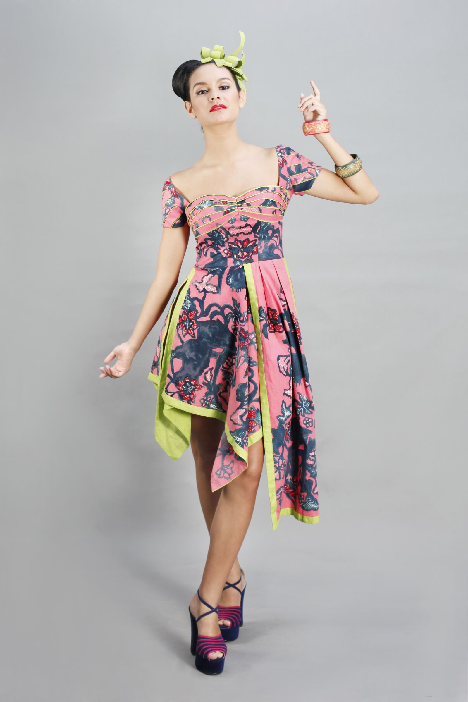 Canon EOS 5D Mark II sample photo. Fashion, culture, indonesia photography