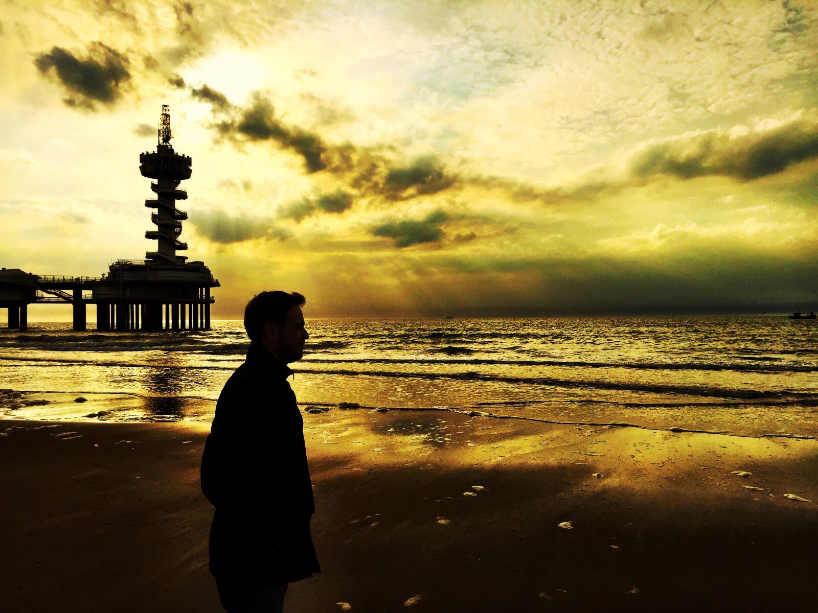 Apple iPhone 6 sample photo. The hague, city, beach photography