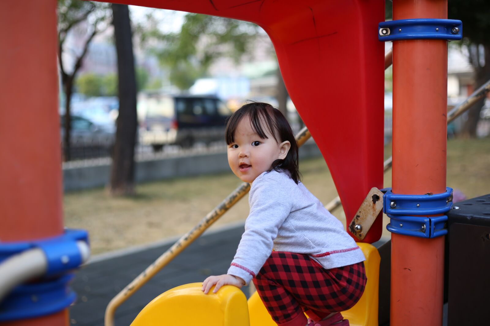 Canon EOS 5D Mark III sample photo. Outdoor, child, playground photography