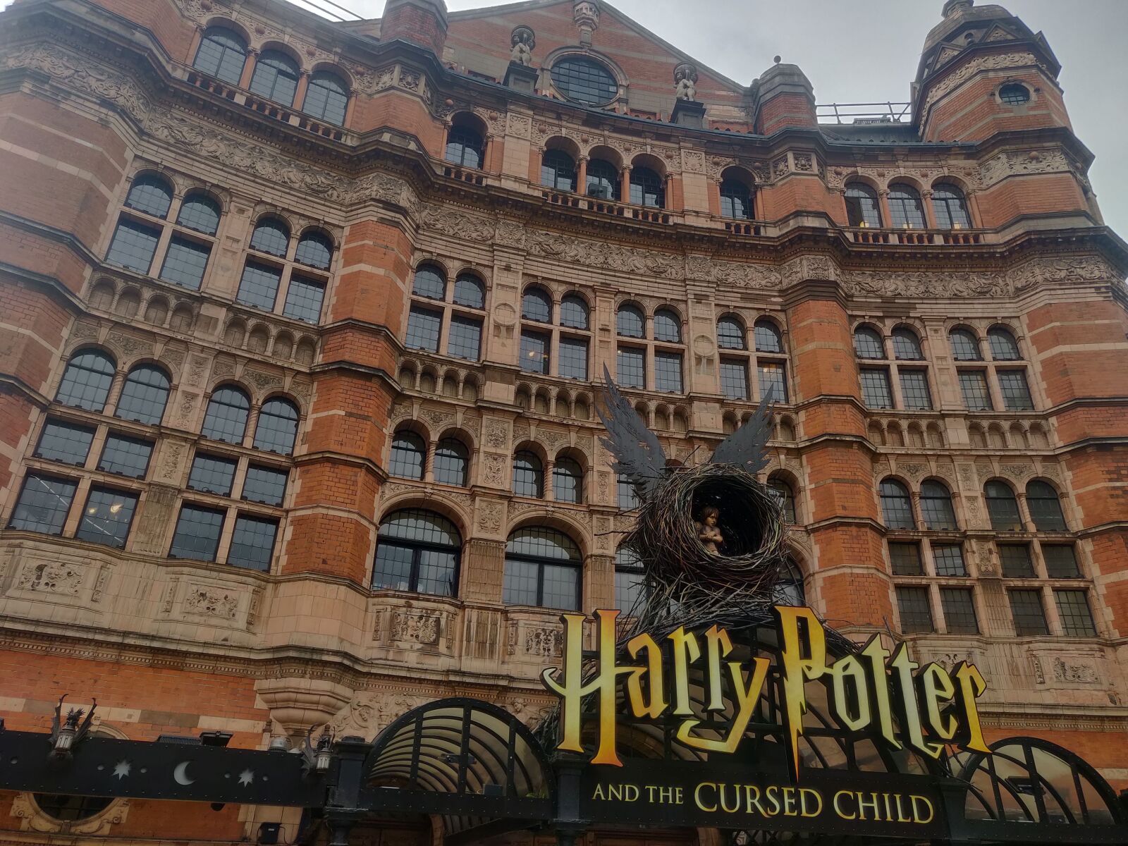 OnePlus A6000 sample photo. Harry, potter, london photography