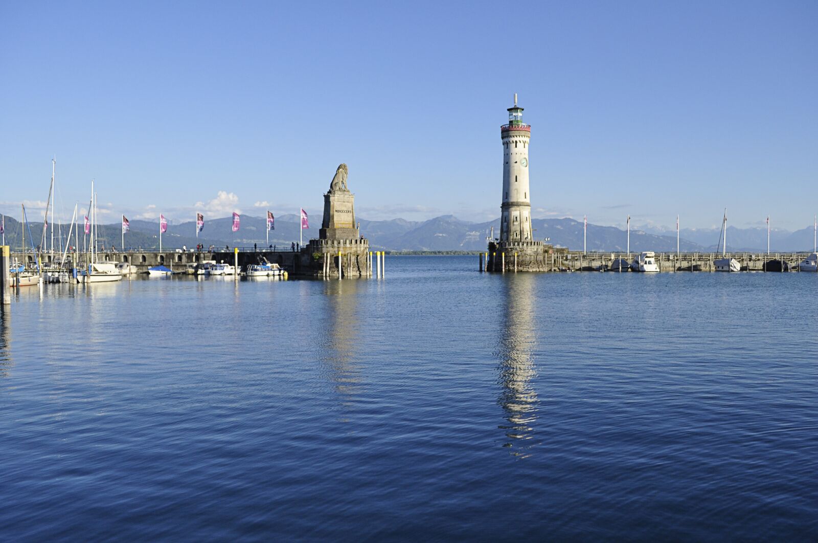 Nikon D90 sample photo. Lake, sky, blue photography