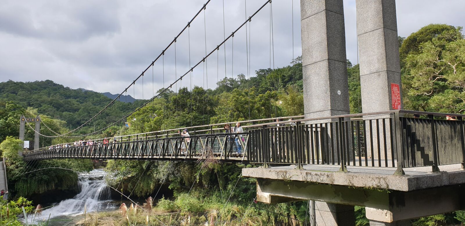 Samsung Galaxy Note9 sample photo. Guanpu suspension bridge, taiwan photography