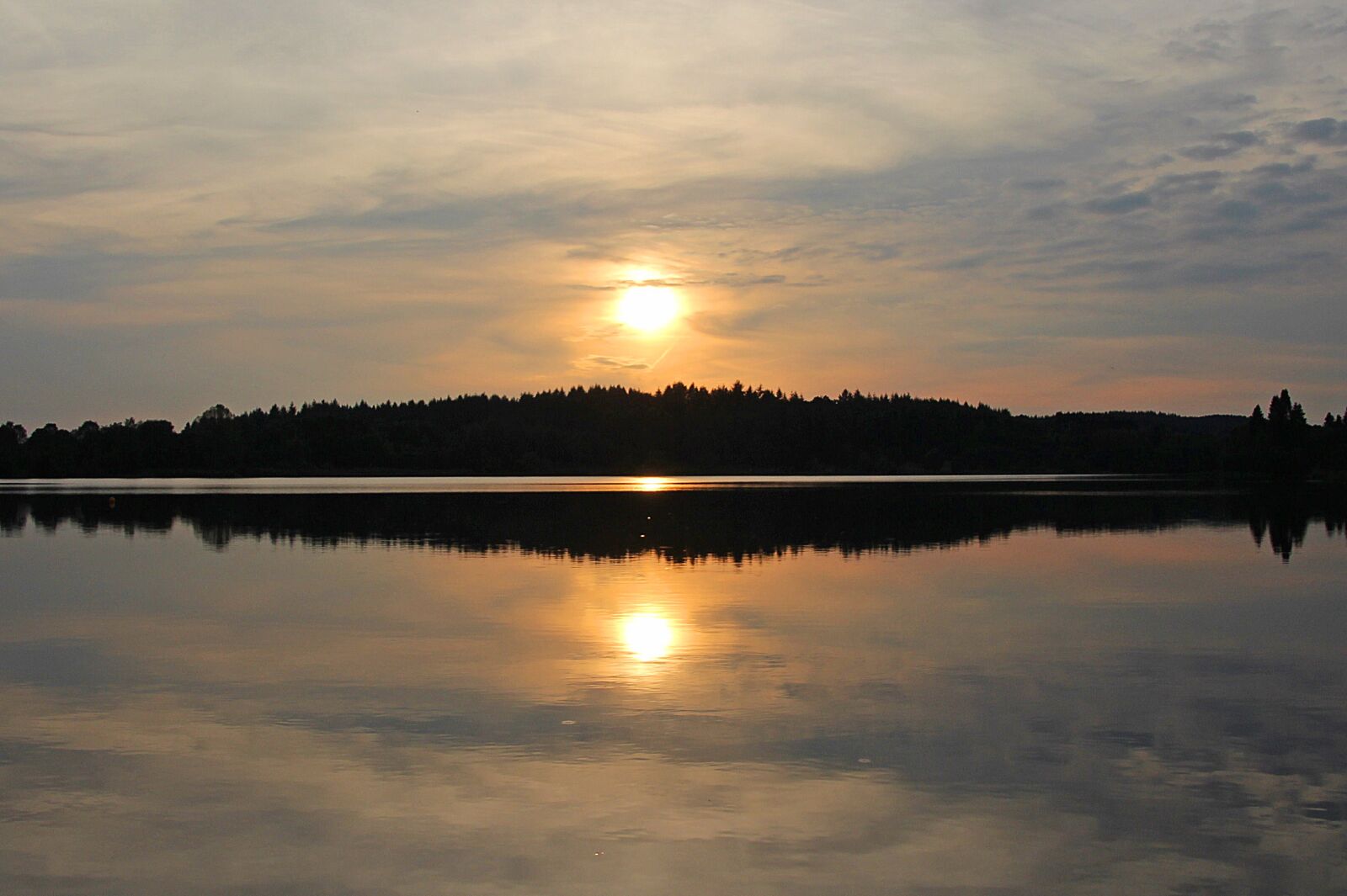 Canon EOS 700D (EOS Rebel T5i / EOS Kiss X7i) sample photo. Evening calm, evening sun photography