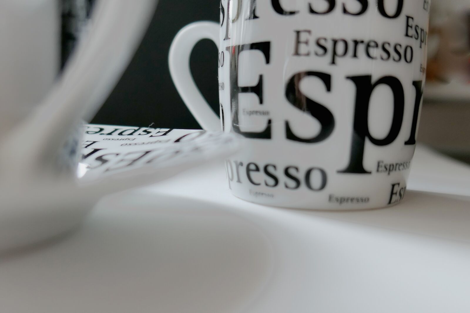 Panasonic Lumix DMC-LX10 (Lumix DMC-LX15) sample photo. Espresso, espressotasse, coffee photography