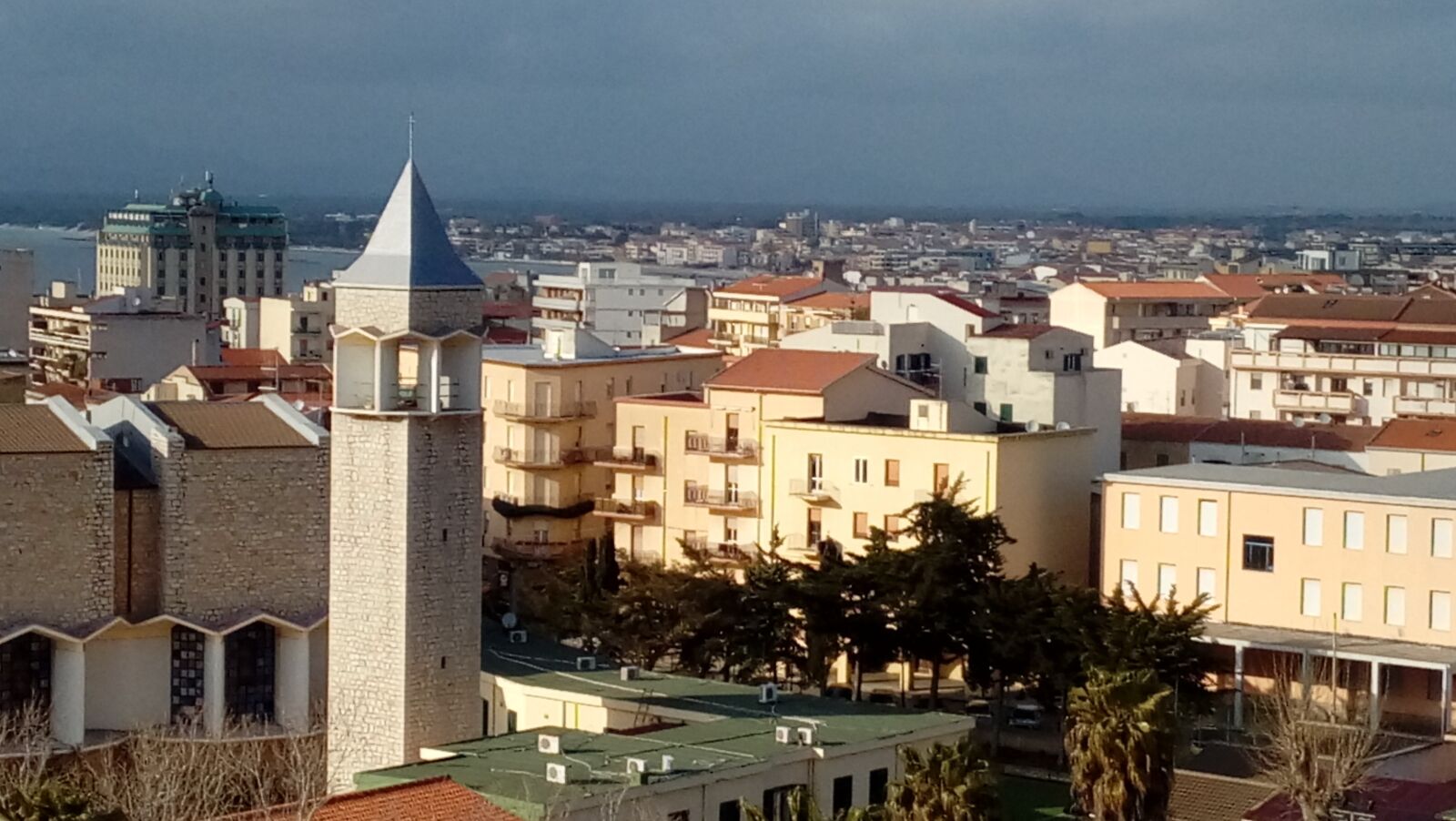 LG K350N sample photo. Alghero, the church of photography
