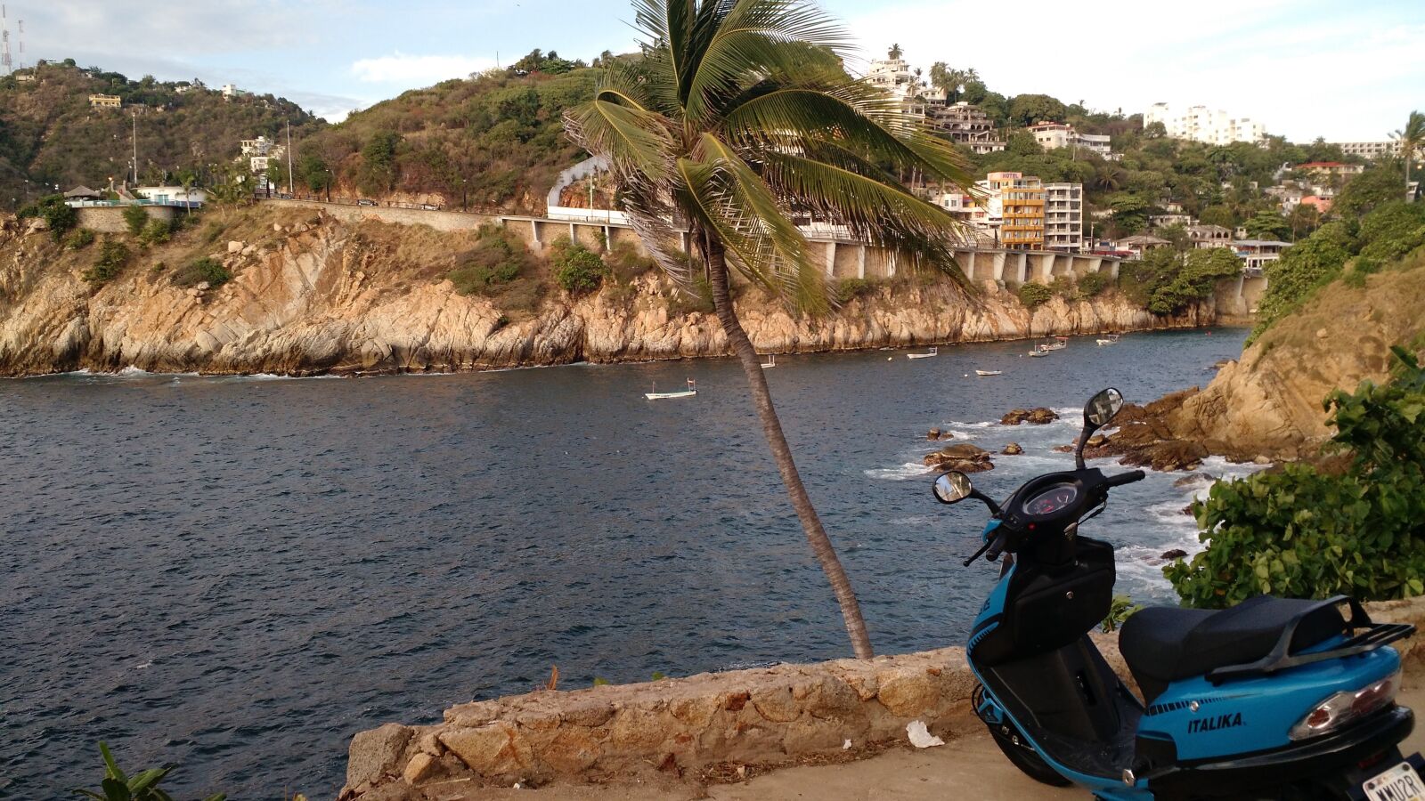 Motorola Moto X (2nd Gen) sample photo. Acapulco, mexico, sea photography