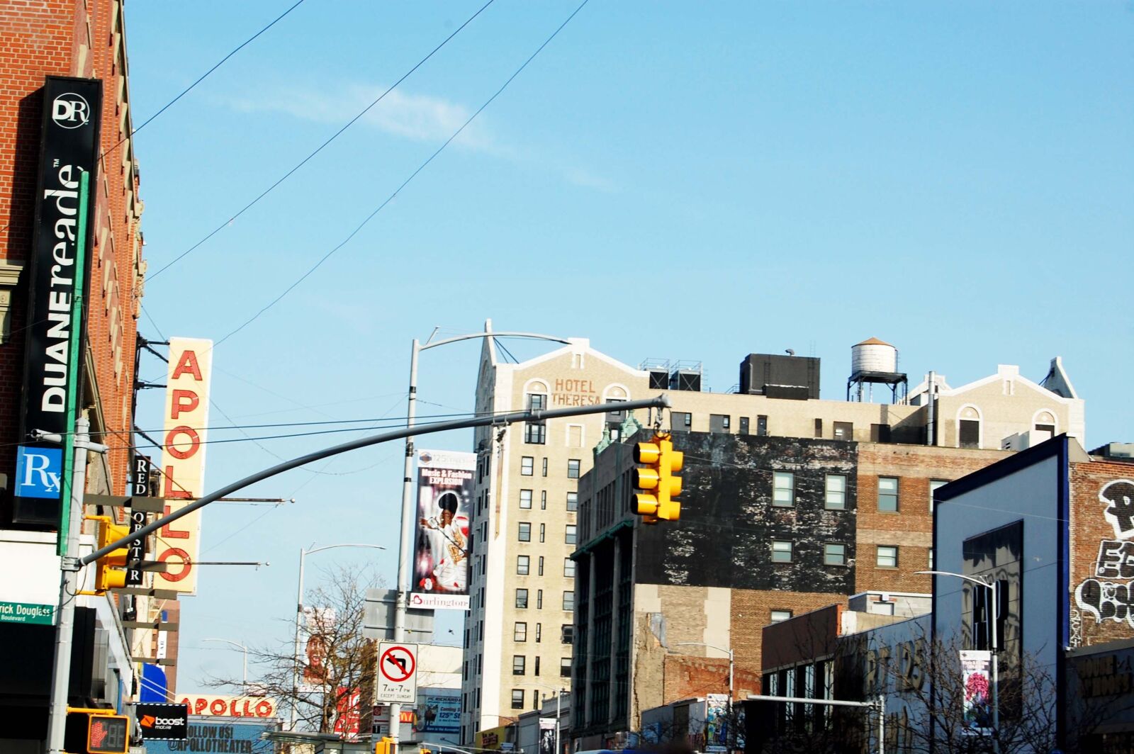 Nikon D40 sample photo. Architecture, outdoors, street photography