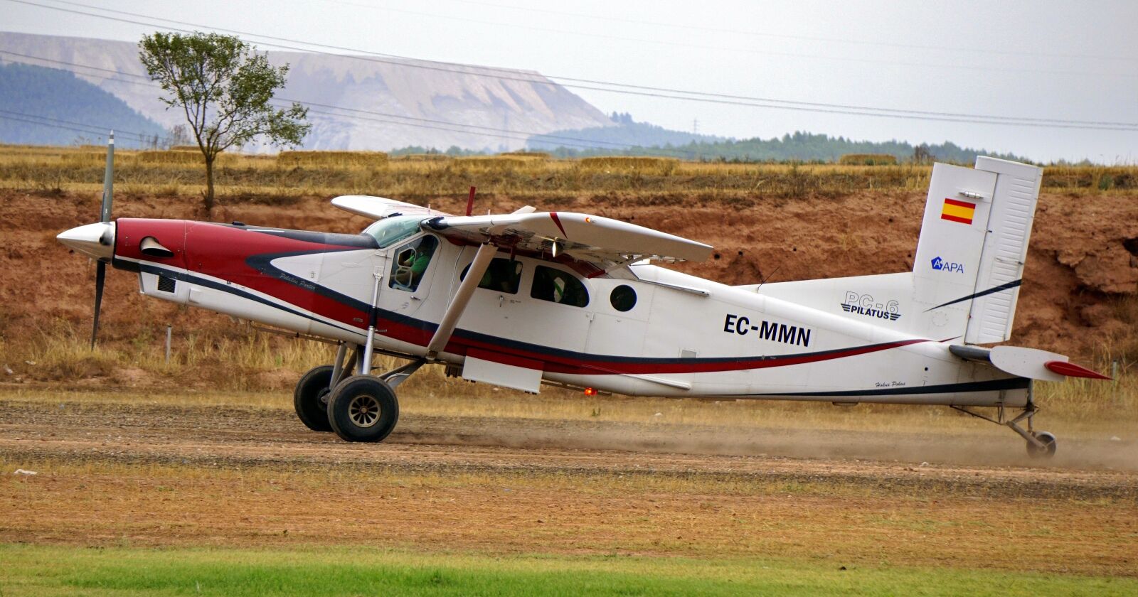 Sony E 55-210mm F4.5-6.3 OSS sample photo. Plane, aircraft, transport photography