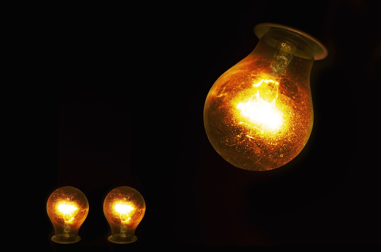 Nikon D5100 sample photo. Illuminated, incandescent, lamps, light photography