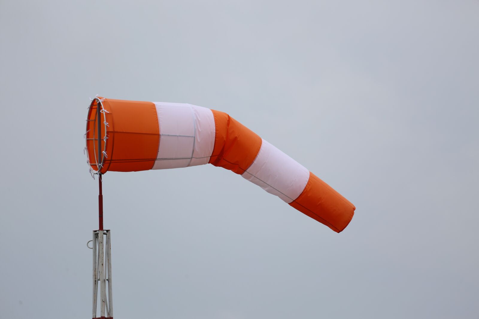 Canon EF 100-400mm F4.5-5.6L IS USM sample photo. Wind sock, red, white photography