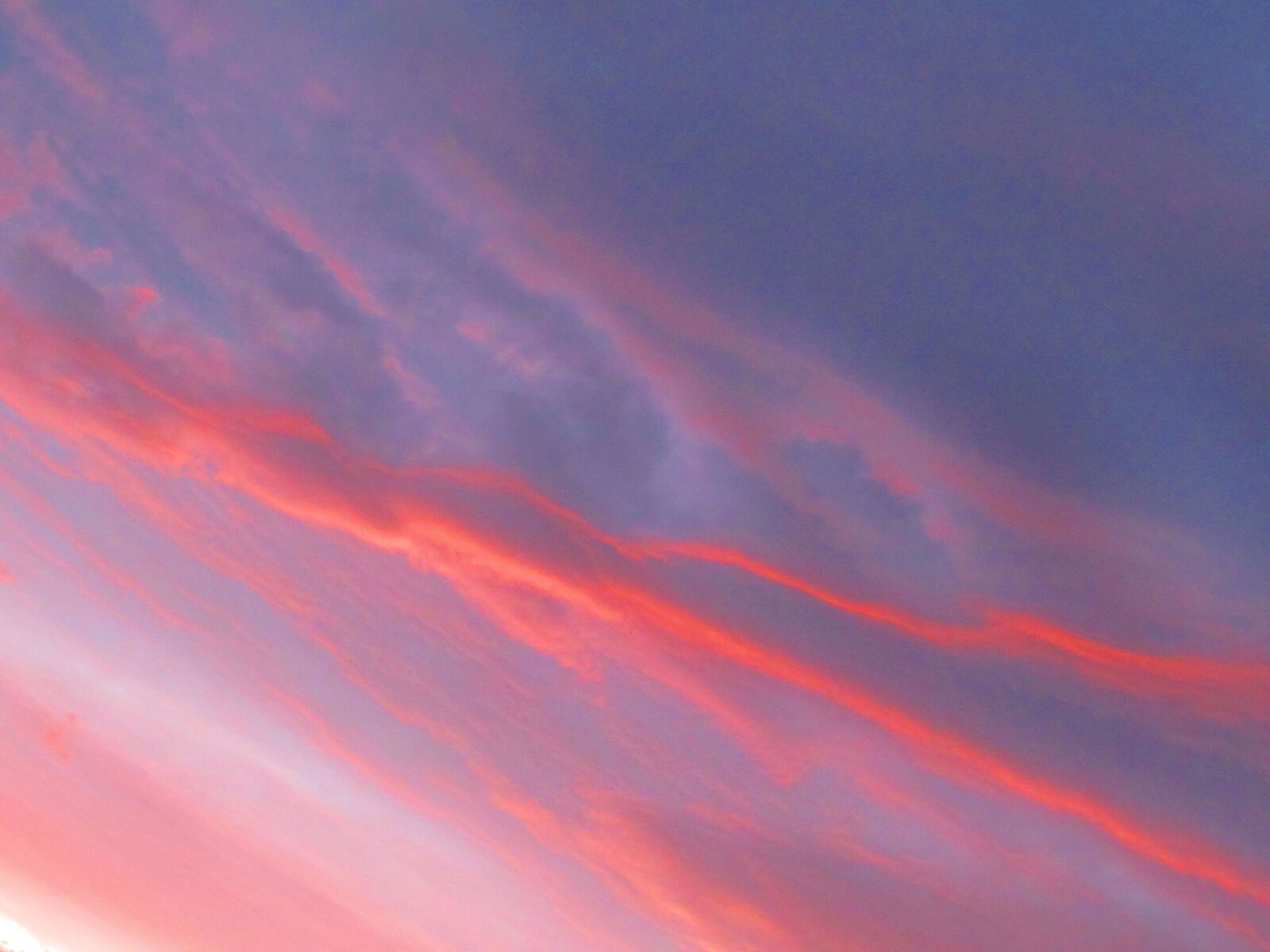 Canon PowerShot SX620 HS sample photo. Sunset, cloud, rosy cloud photography