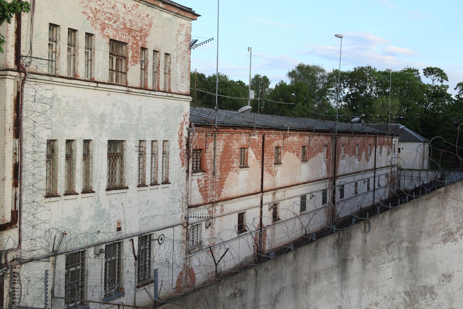 Canon EOS 550D (EOS Rebel T2i / EOS Kiss X4) sample photo. Latvia, daugavpils, prison photography