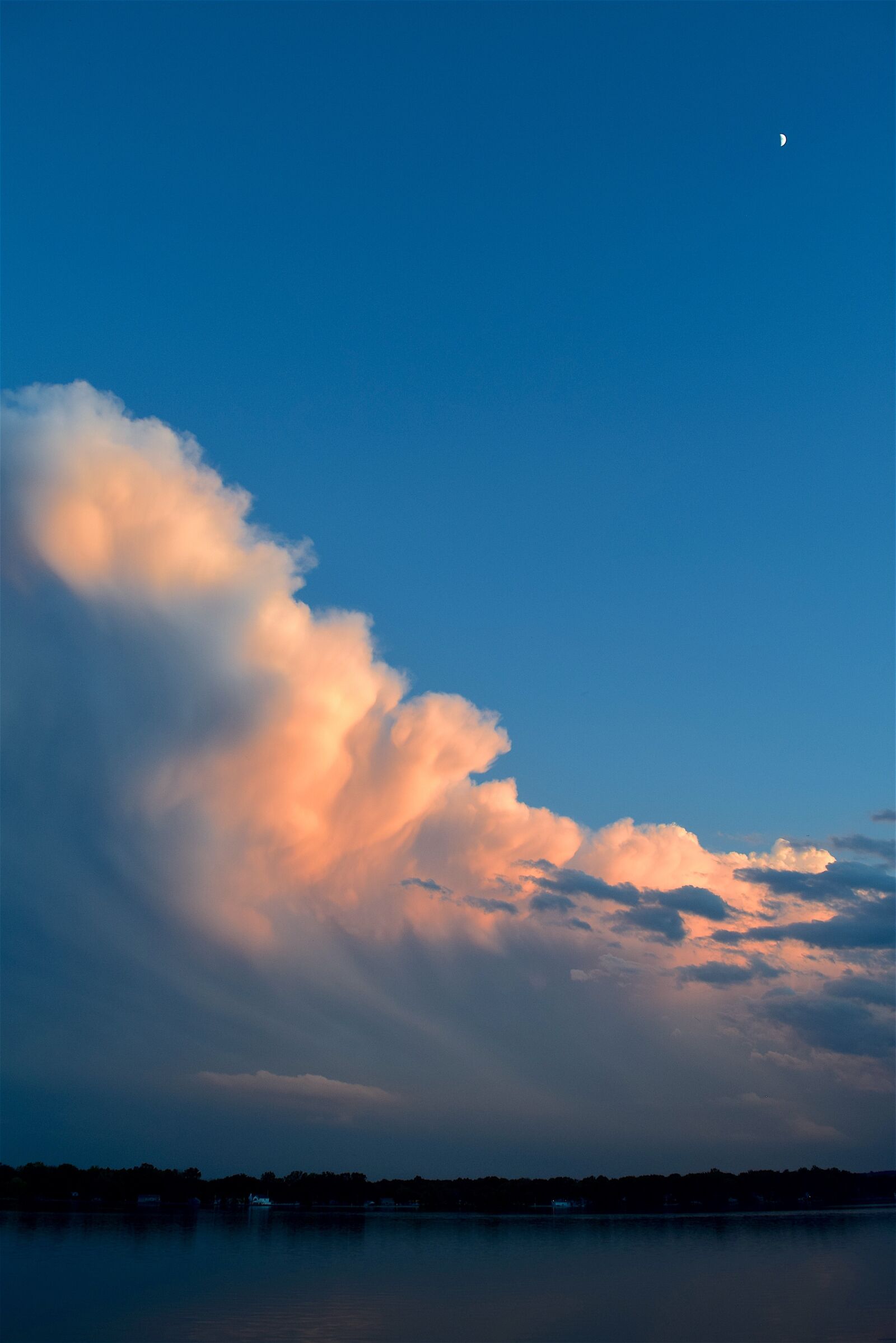 Nikon D3300 sample photo. Sunset, clouds, puffy photography