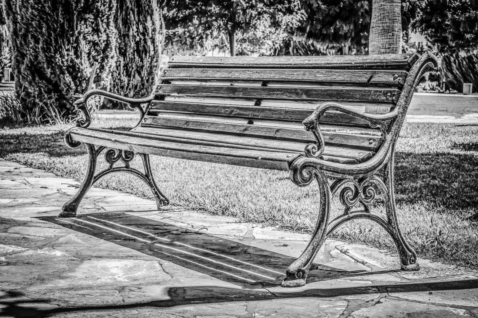 Nikon D3300 sample photo. Bench, rusty, old photography