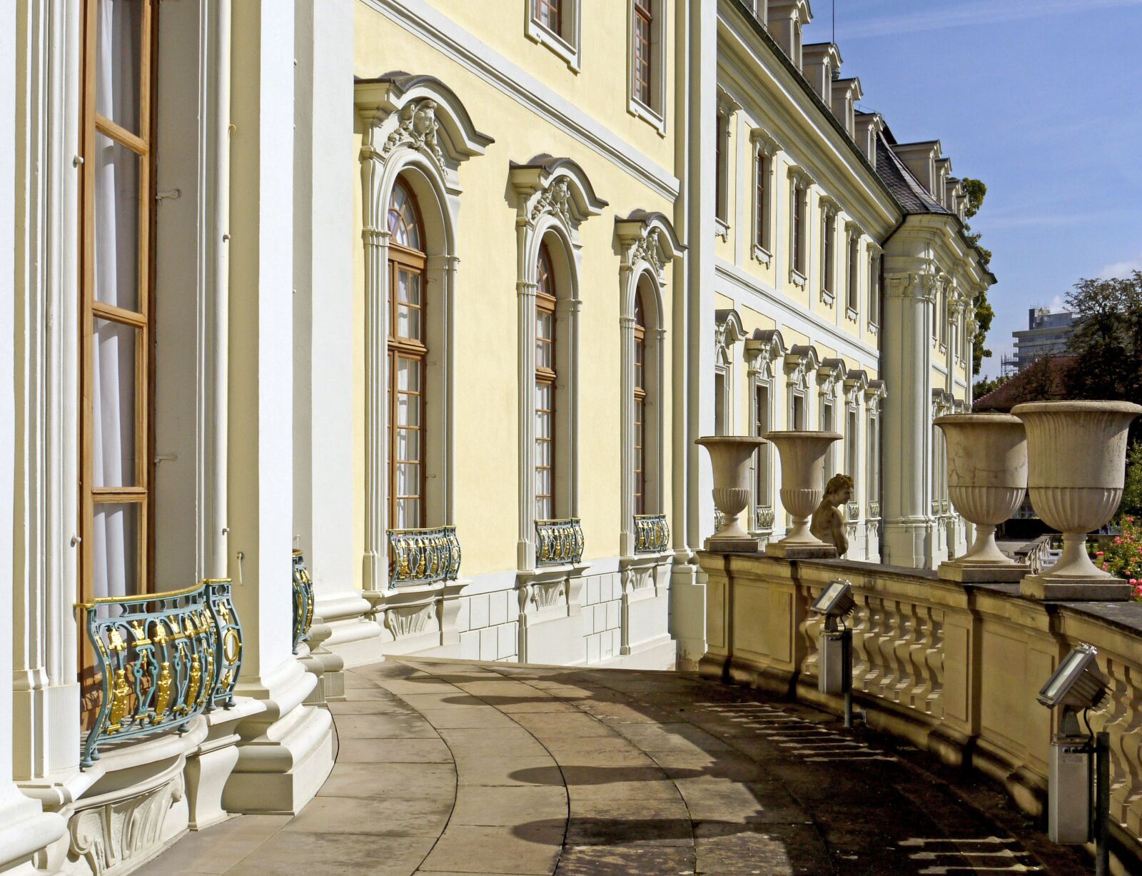 Panasonic Lumix DMC-G1 sample photo. Ludwigsburg palace, facade, details photography