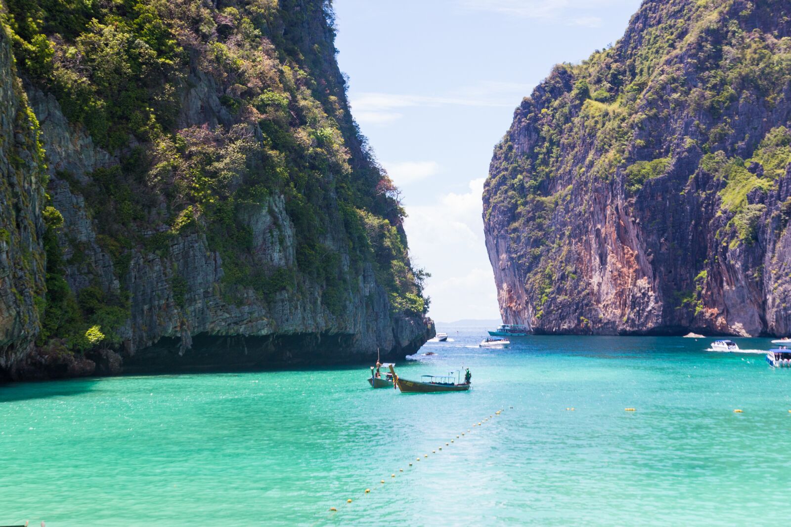 Canon EOS 6D + Canon EF 24-105mm F4L IS USM sample photo. Water, nature, tropical photography