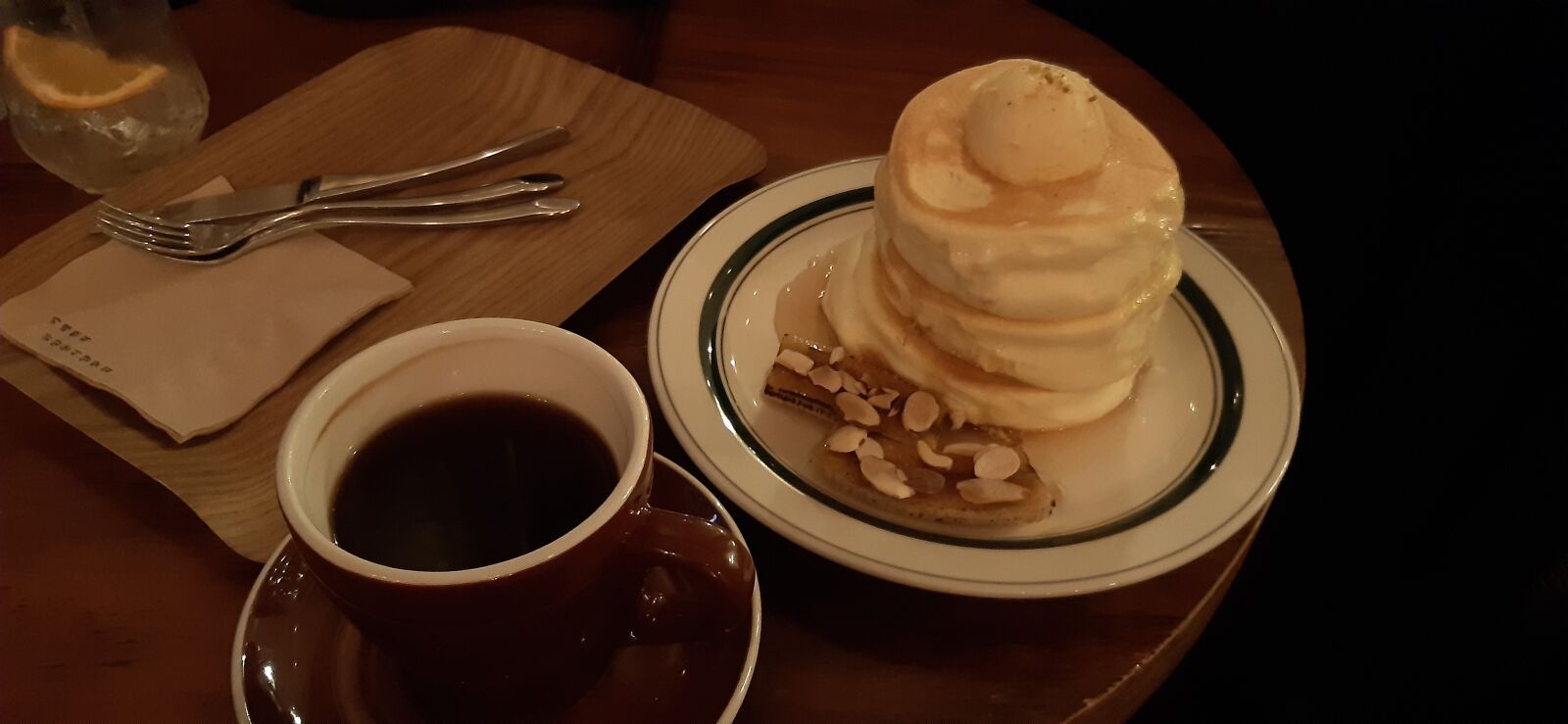 Samsung Galaxy A30 sample photo. Cake, hot cake, food photography