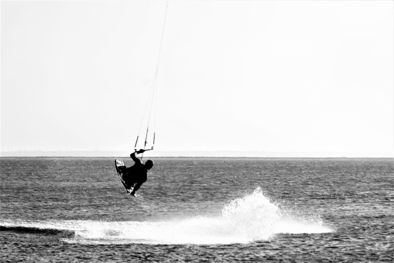 Canon EOS 1000D (EOS Digital Rebel XS / EOS Kiss F) sample photo. Baltic sea, fehmarn, kite photography